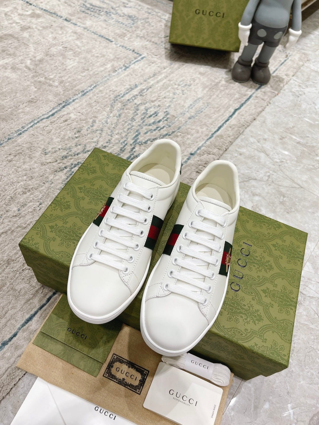Gucci – Classic Repeat Logo Stack - Pre Owned