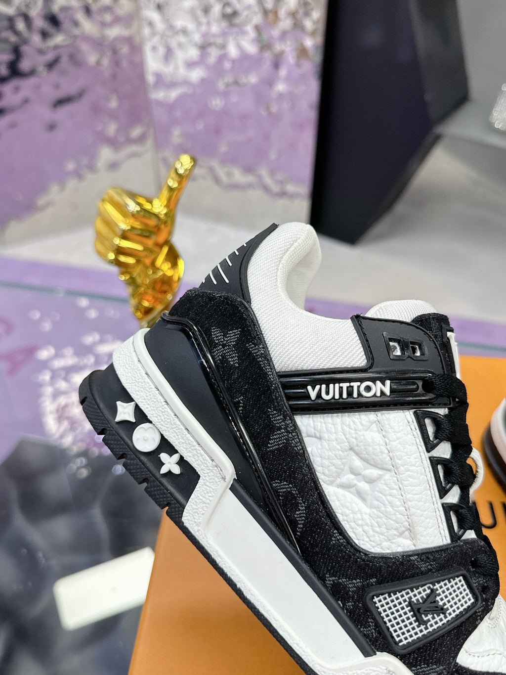 Louis Vuitton Trainer Low-Top Sneaker - Pre owned