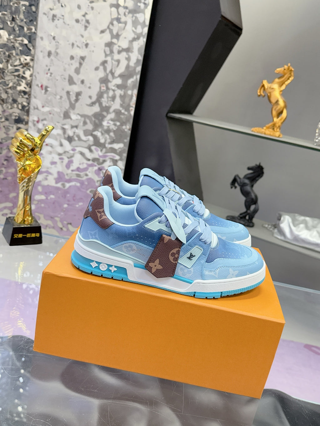 LV Trainer Sneaker - Pre owned